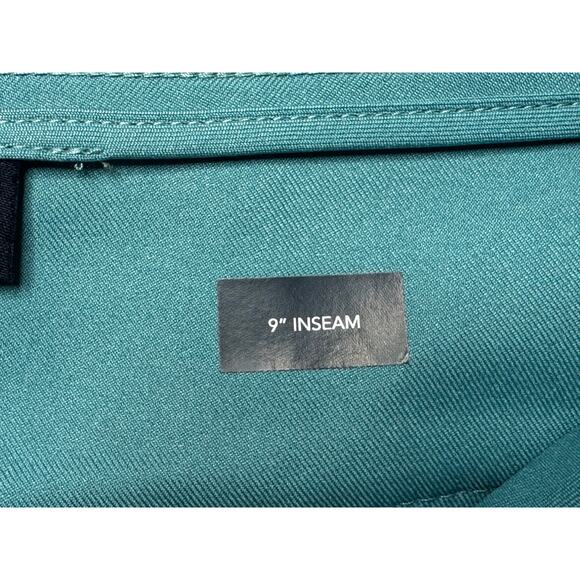 Mizzen+Main Men's Helmsman Performance 9" Blue Chino Shorts - Size 34 (Meas 36) - Picture 4 of 6